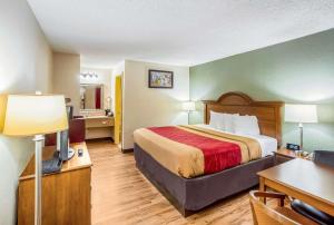 Econo Lodge Huntington - Barboursville University Area
