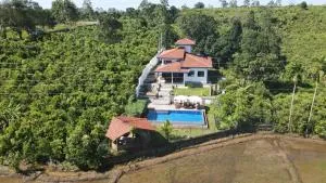 Peaceful Villa with pool near Hikkaduwa - Mahawatta