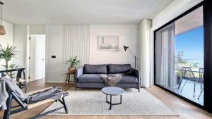 Roots Loft - Pool & Sea view by LovelyStay