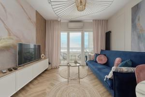 Elegant Apartment with Balcony Krakowska Wrocław by Renters Prestige