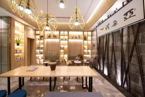 Atour Hotel Kunming Dianchi Lake