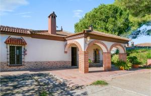 obrázek - Amazing Home In Carmona With Outdoor Swimming Pool