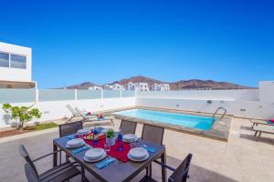 Villa Naya by Villa Plus