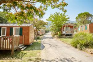 Maisons de vacances Camping Laroque des Alberes : photos des chambres