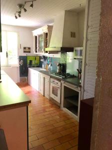 Maison chaleureuse à Cuxac-Cabardès avec jardin de 3500m²