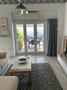 Casa Nuna Modern Loft with Private Garden Terrace