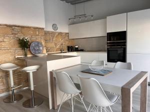 Casa Nuna Modern Loft with Private Garden Terrace