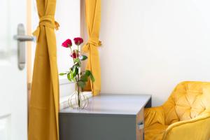 Open Mind Property - 6 Luxury Bedrooms with Free Parking