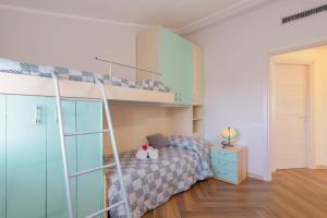 exclusive use swimming pool available from 1May to 30 October img36
