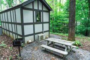 Tiny Home Cottage Near the Smokies #2 Lotte