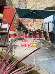 Hotels Les Chiens du Guet : photos des chambres