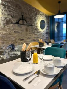 Hotels Les Chiens du Guet : photos des chambres