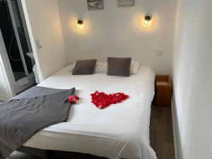 Hotels Les Chiens du Guet : photos des chambres