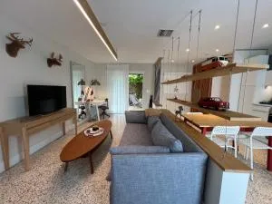 Cozy house close Brickell - Brickell Hammock