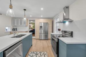 Lakeside Bliss Breathtaking View