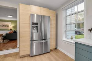 Lakeside Bliss Breathtaking View