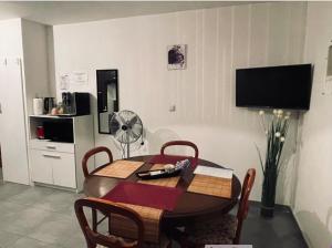 Appartement avec Parking Gratuit et Wifi