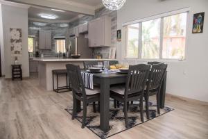 MARIBELLA@CRYSTAL COVE OCHO RIOS