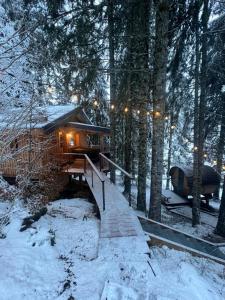 Chalets Les Ecrins du Val de Mouthe, JURA : photos des chambres
