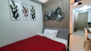 Shore 2 1Br Suite with Balcony within Mall of Asia Complex