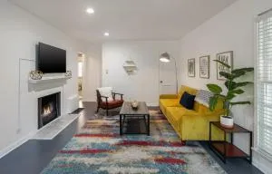 Quaint 1BD 1BA Bungalow - 威尼斯