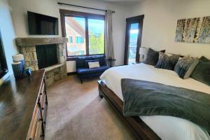 Luxury 4BR ski resort house