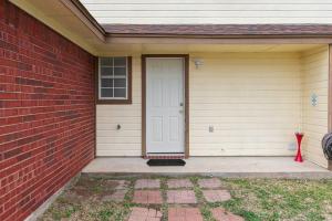 Experience Comfort with a King Bed at a Lower Cost