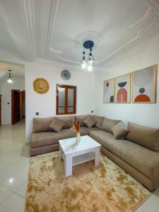 Moroccan Charm: Cozy Apartment with PrivateTerrace