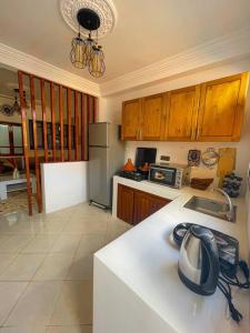 Moroccan Charm: Cozy Apartment with PrivateTerrace