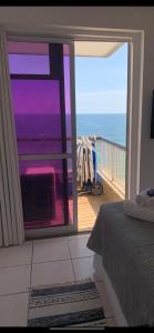 Apart hotel em frente à praia da Barra da Tijuca, vista total para o mar