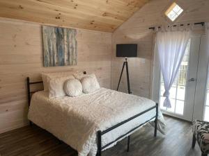 Cottage Core Farmstay @ the TINY HOME