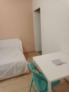 Appartements Studio 5 min centre-ville et gare pk gratuit : photos des chambres