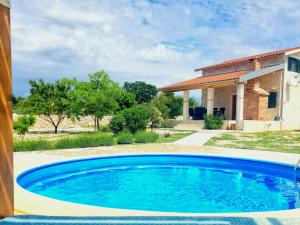 Villa Stone Pearl with heated swimming pool