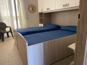 Villa GLORIA intero alloggio sulla spiaggia 8 posti letto 15 minuti da Palermo e 35 da Cefalu