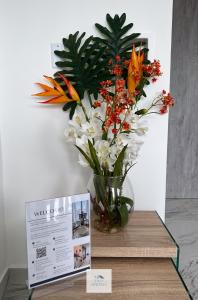 H New Apartment, Great Hosts and Location