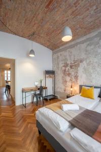 Historic Apartment in Budapest Downtown