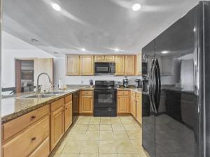 SL299 Spruce Lodge 2Br 2Ba condo