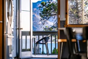 The Lookout ~ Large family house with views
