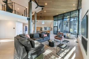 Open Air at Palisades - 3 BR, Brand New Construction - Wrap-Around Deck w Hot Tub