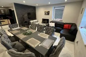 Stylish apartment house with jacuzzi and sauna - Hybe