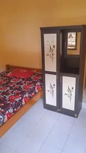 Kos Rafael stone - Ringinpintu