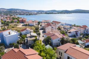 Apartments by the sea Rogoznica - 20165