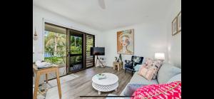 Chrissy’s Cozy Cove