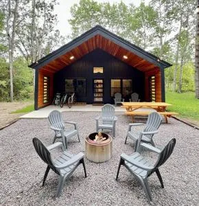Cuyuna Adventure Cabin: Solo Stove - On Bike Trail - Garrison
