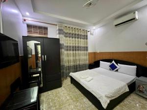 Tân Phượng Vũ Hotel - 7403 Sư Vạn Hạnh, Q10 - by Bay Luxury