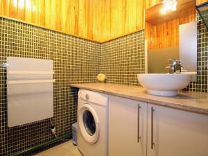 Appartement T3 à 300m des plages avec parking et terrasse - FR-1-309-414