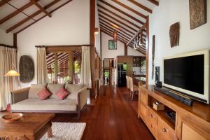 Sempiak Seaside Resort