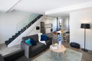 Three Bedroom Apartment room in Veriu Camperdown