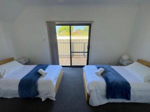 Cowell Townhouse apartments