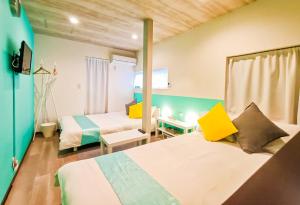 USJ 2 stops, Umeda&Dotonbori 8mins, TiffanyBlue theme SV3